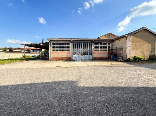 terreno edificabile in vendita a Camisano