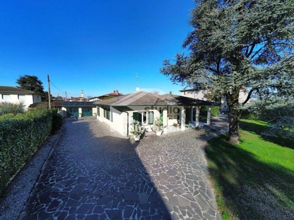 casa indipendente in vendita a Camisano