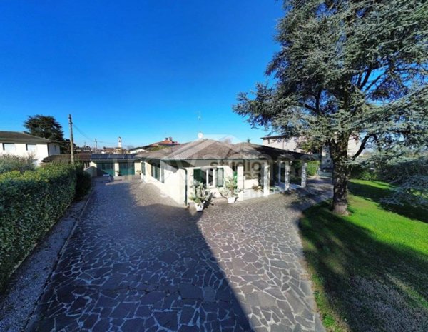 casa indipendente in vendita a Camisano