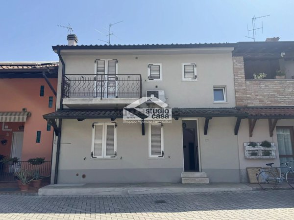 casa indipendente in vendita a Camisano