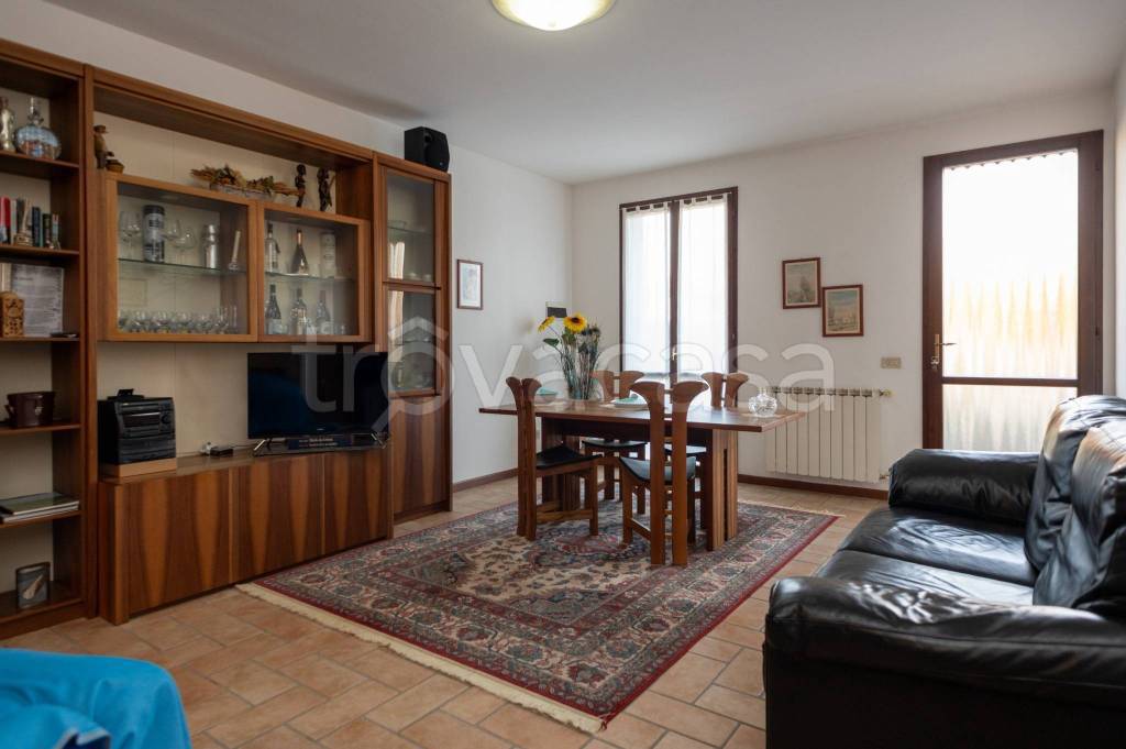 casa indipendente in vendita a Camisano