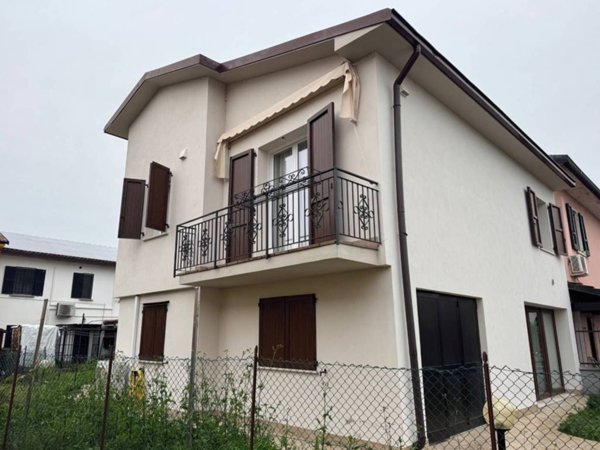 casa indipendente in vendita a Campagnola Cremasca