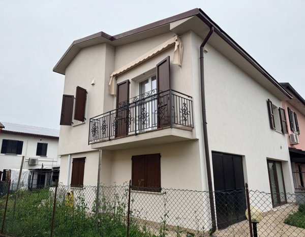 casa indipendente in vendita a Campagnola Cremasca