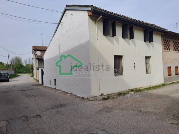 appartamento in vendita a Capergnanica