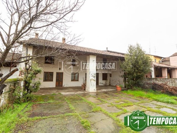 casale in vendita a Capergnanica