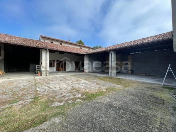 casa indipendente in vendita a Capergnanica