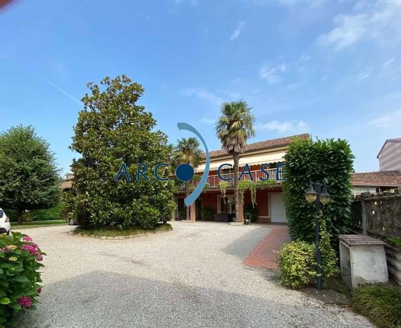 casa indipendente in vendita a Capergnanica