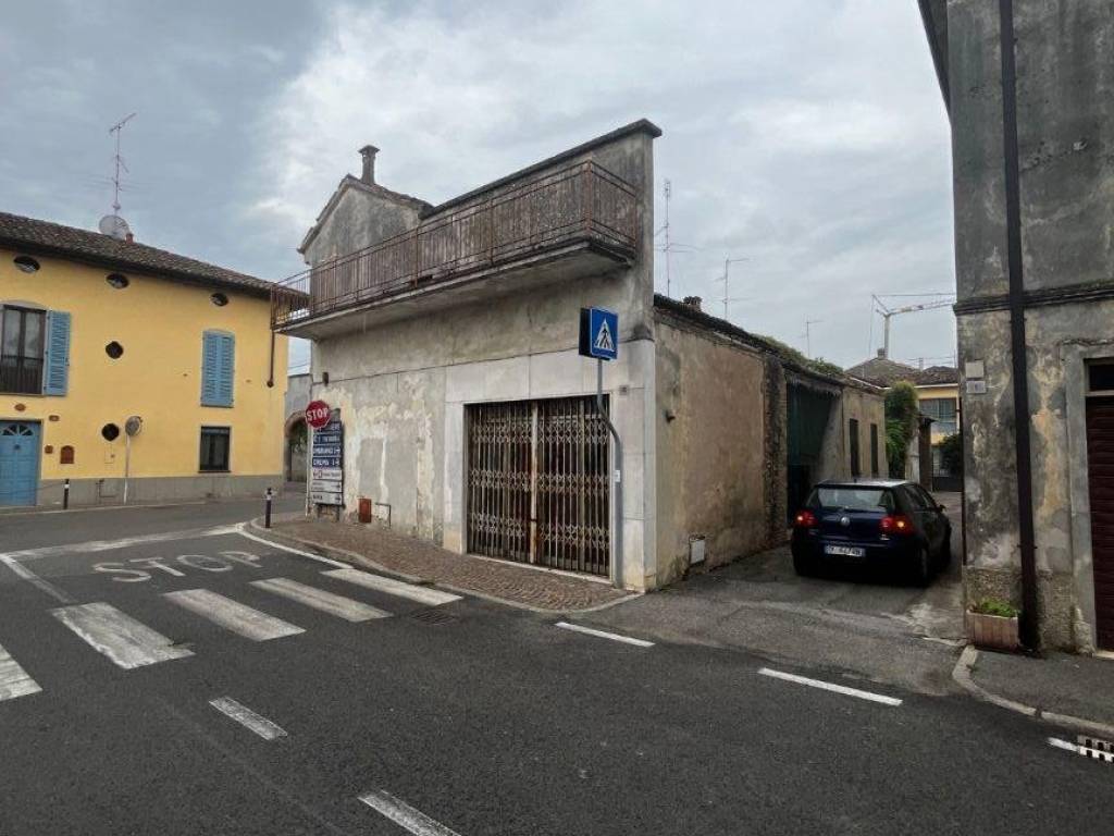 casa indipendente in vendita a Capergnanica
