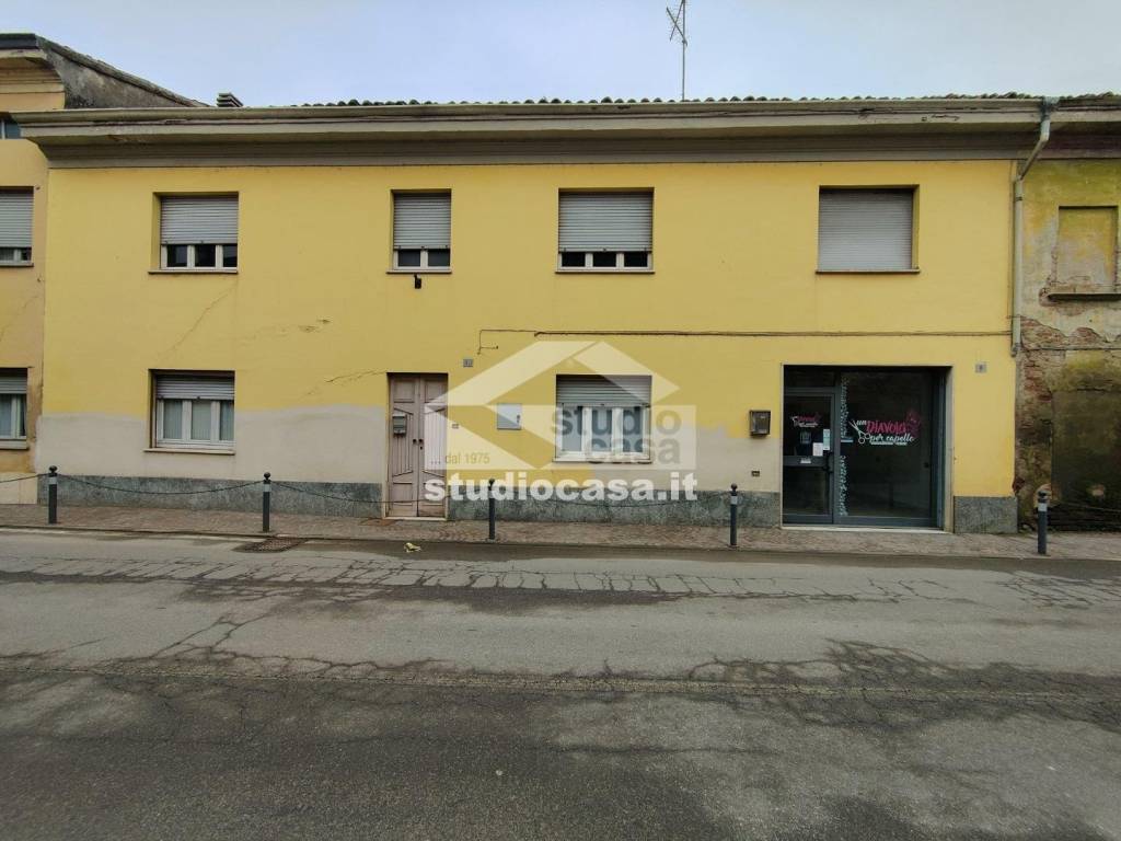 casa indipendente in vendita a Capergnanica