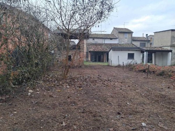 appartamento in vendita a Capergnanica