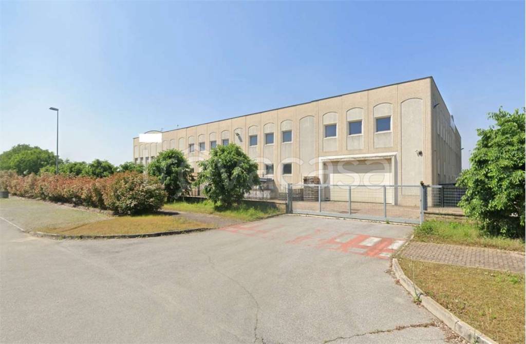 locale commerciale in vendita a Cappella Cantone