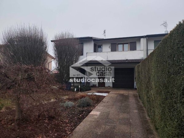 casa indipendente in vendita a Cappella Cantone