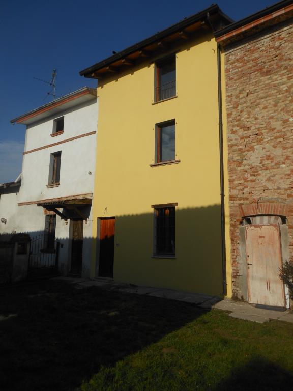 casa indipendente in vendita a Cappella de' Picenardi