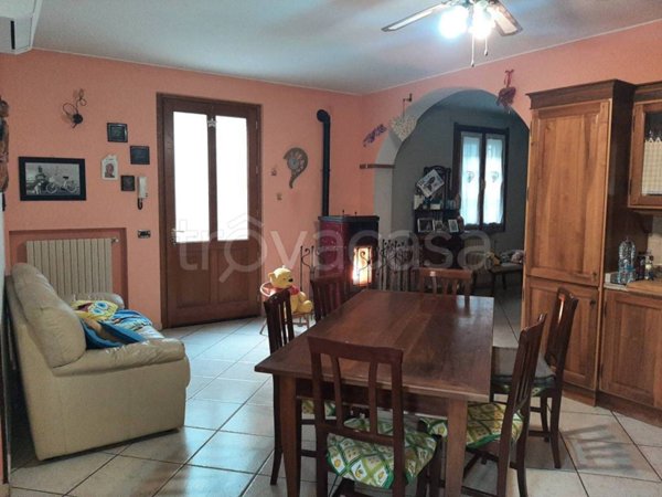 casa indipendente in vendita a Cappella de' Picenardi