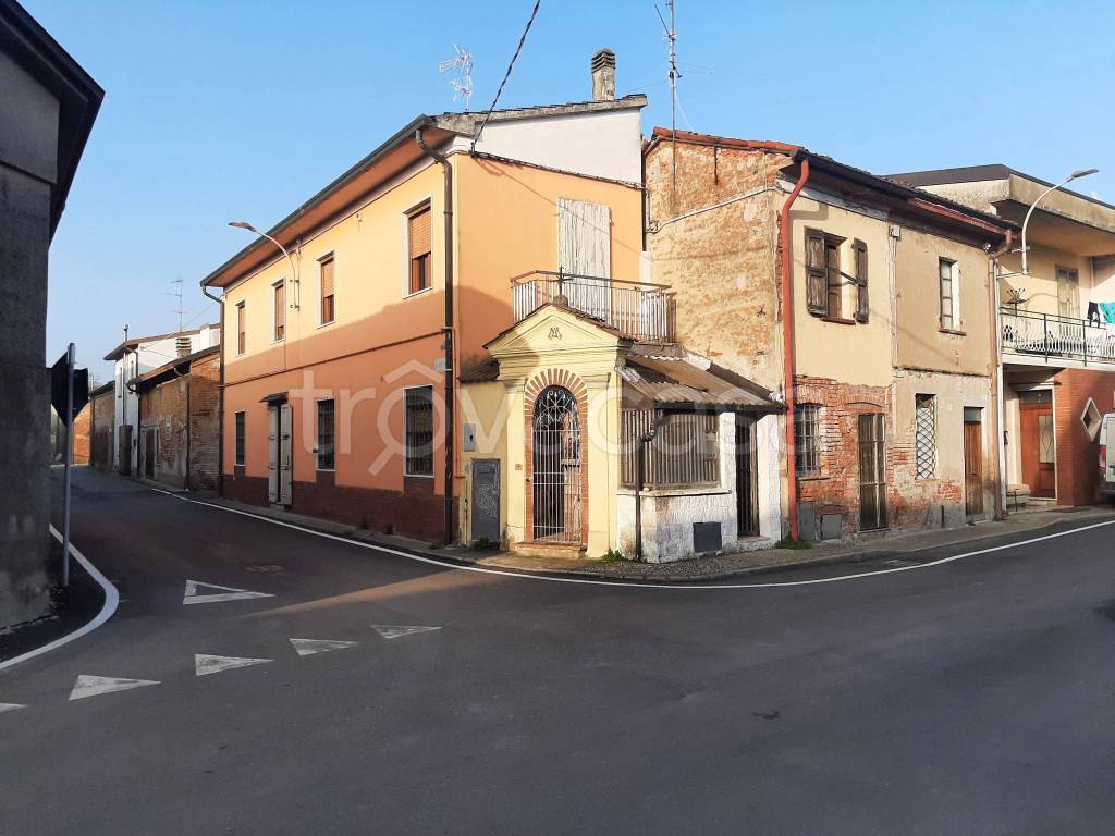 casa indipendente in vendita a Cappella de' Picenardi