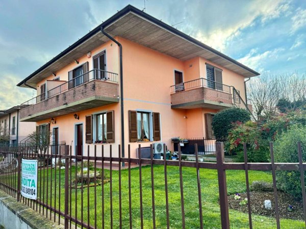 appartamento in vendita a Capralba in zona Farinate