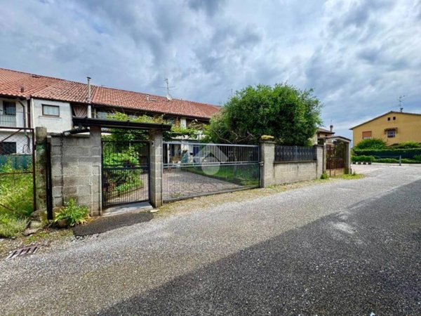 casa indipendente in vendita a Capralba