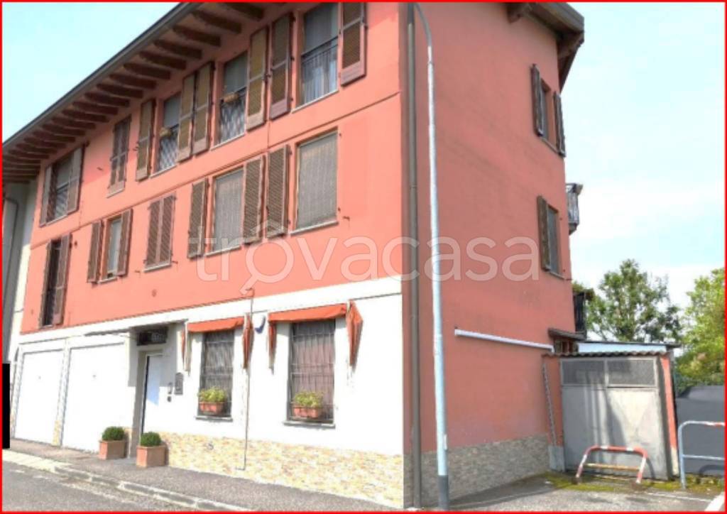 appartamento in vendita a Capralba