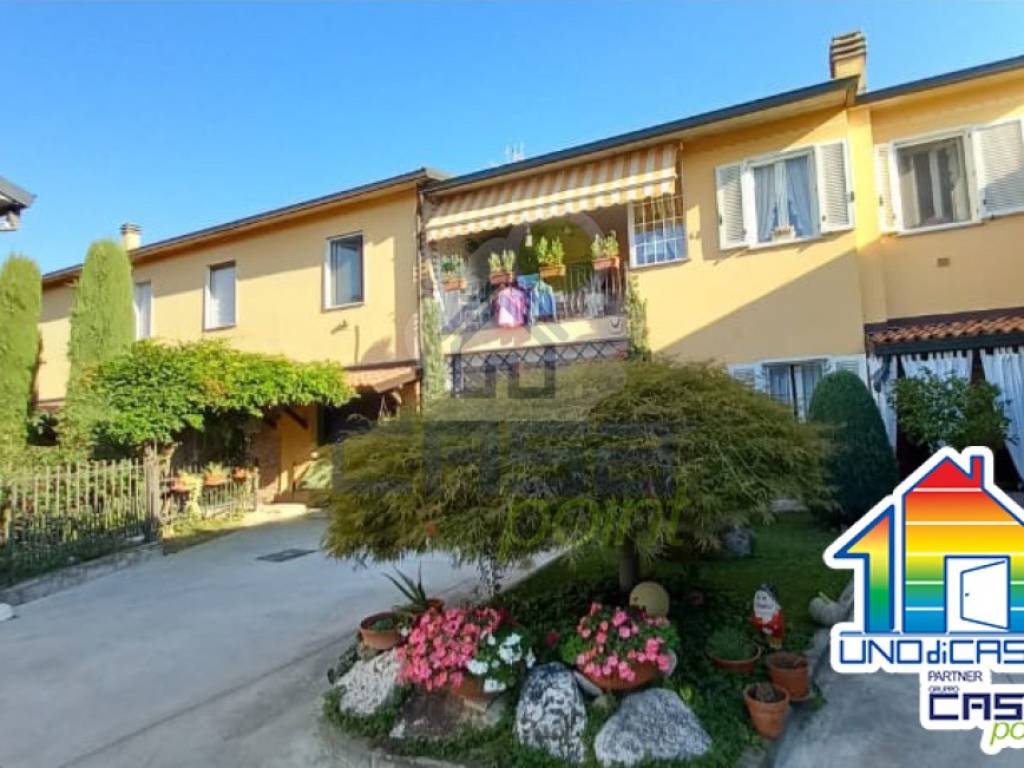 casa indipendente in vendita a Capralba