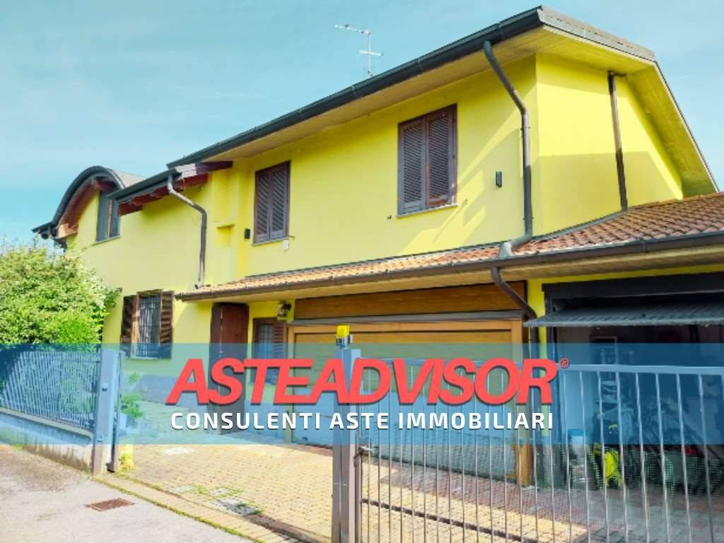 casa indipendente in vendita a Capralba