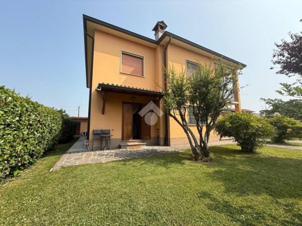 appartamento in vendita a Capralba