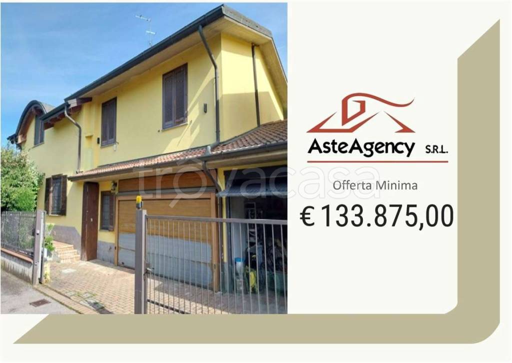 casa indipendente in vendita a Capralba