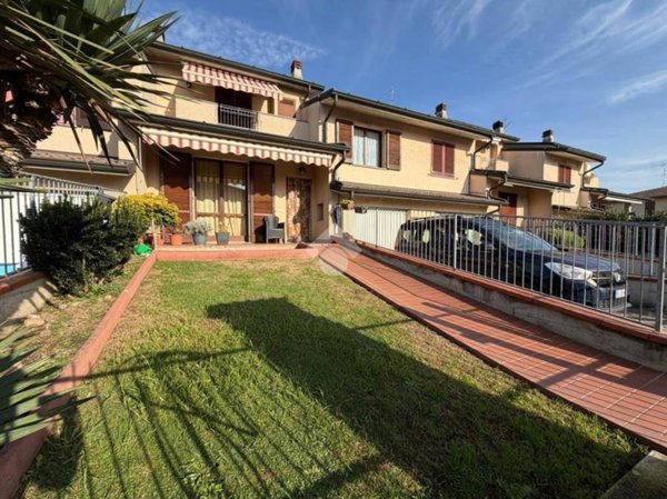 casa indipendente in vendita a Capralba