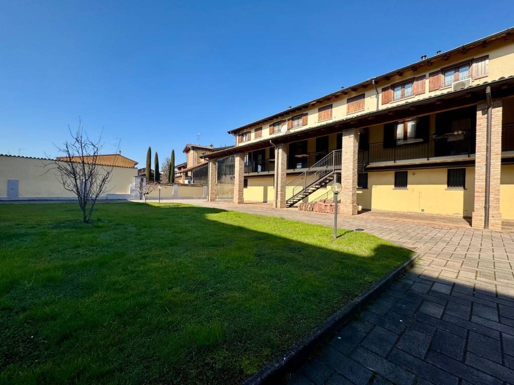 appartamento in vendita a Capralba