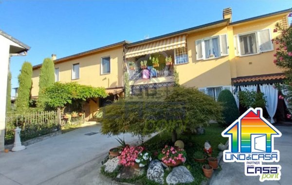 esavano in vendita a Capralba