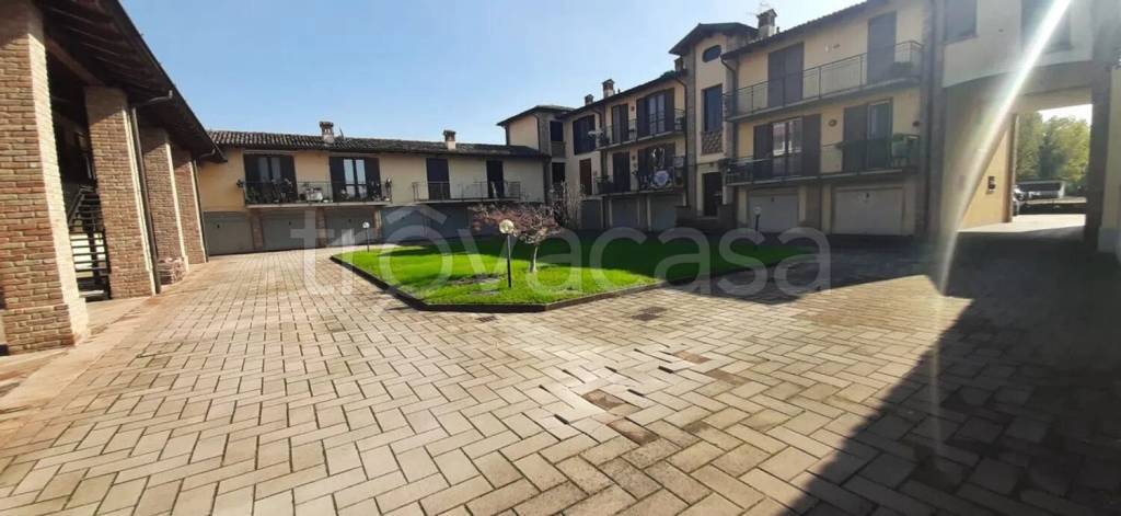 appartamento in vendita a Capralba