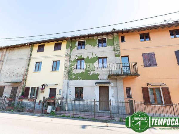 casa indipendente in vendita a Capralba in zona Farinate