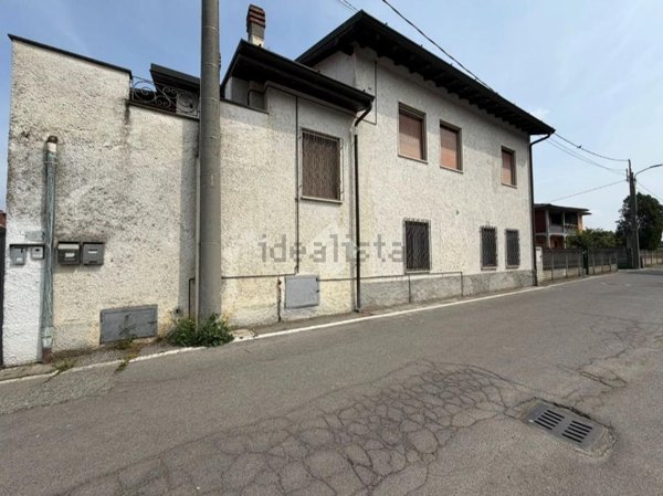 appartamento in vendita a Capralba
