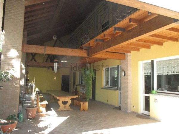 casa indipendente in vendita a Capralba in zona Farinate