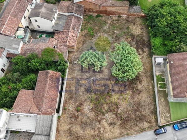terreno edificabile in vendita a Casalbuttano ed Uniti in zona San Vito