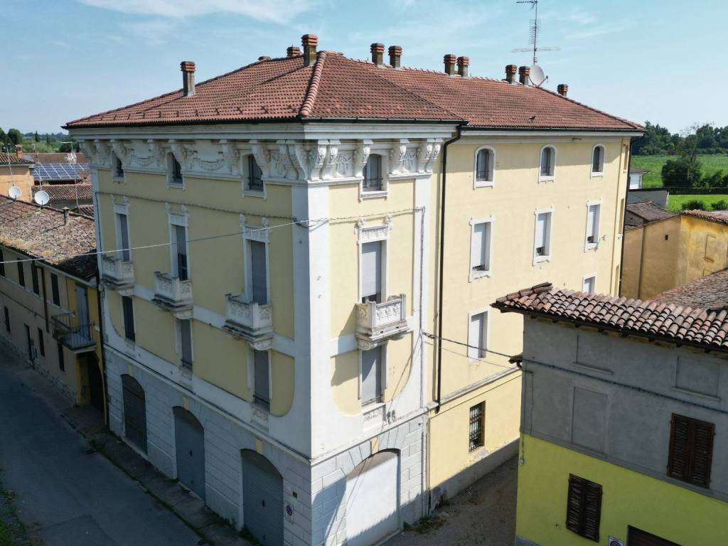 appartamento in vendita a Casalbuttano ed Uniti