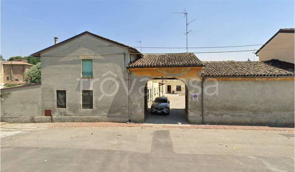 casa indipendente in vendita a Casalbuttano ed Uniti