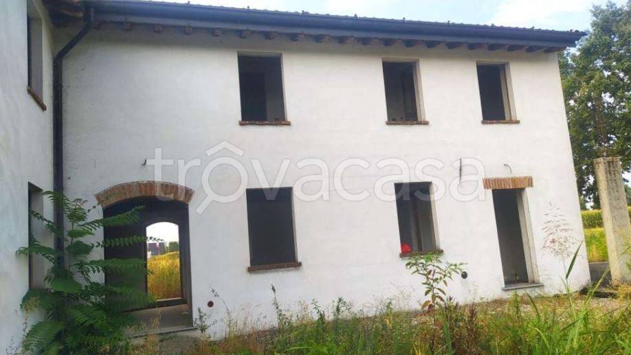 casale in vendita a Casalbuttano ed Uniti