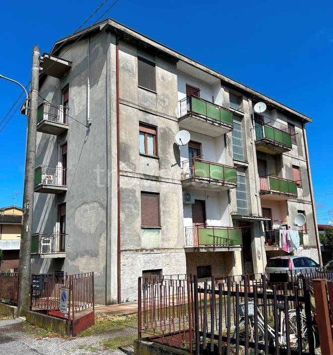 appartamento in vendita a Casalbuttano ed Uniti
