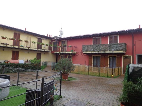 appartamento in vendita a Casalbuttano ed Uniti