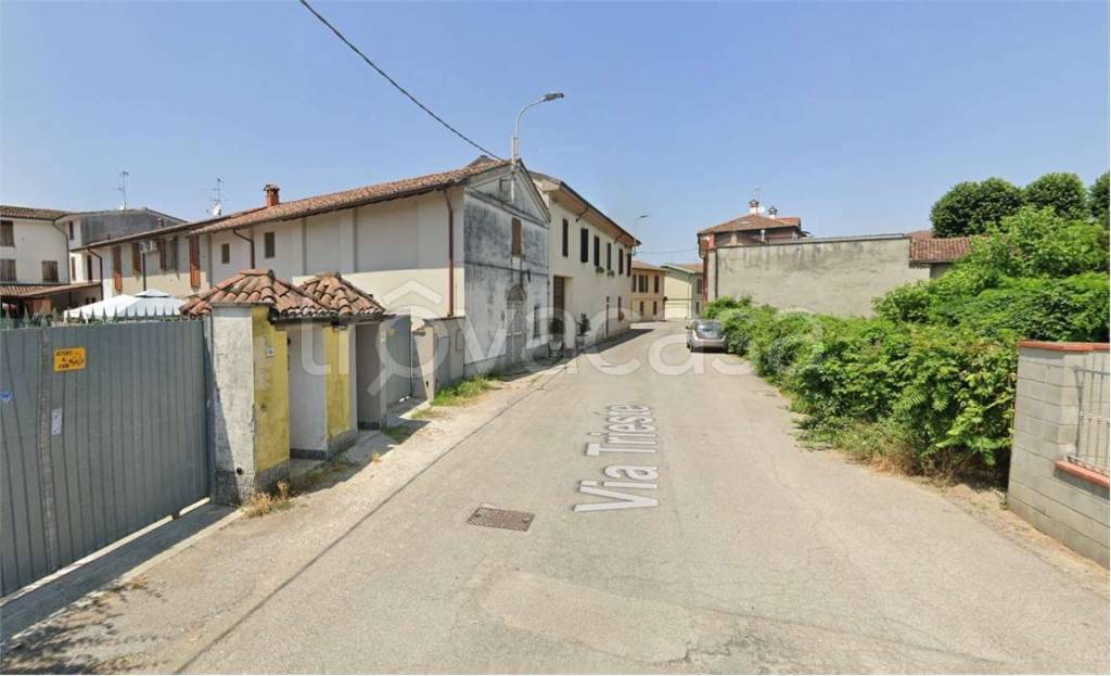 casa indipendente in vendita a Casalbuttano ed Uniti