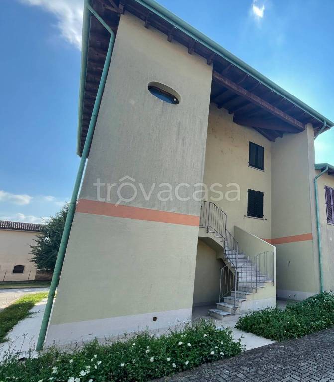 appartamento in vendita a Casalbuttano ed Uniti in zona San Vito