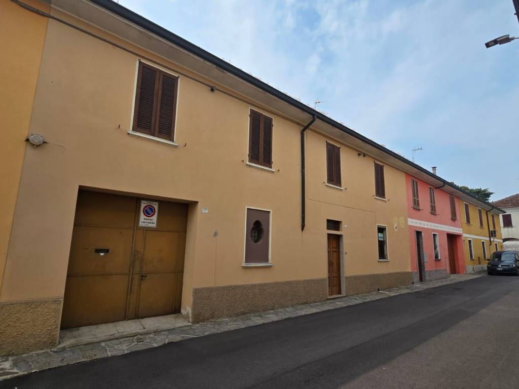 casa indipendente in vendita a Casalbuttano ed Uniti