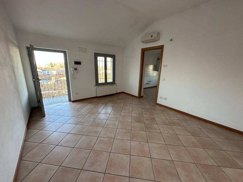 appartamento in vendita a Casalbuttano ed Uniti