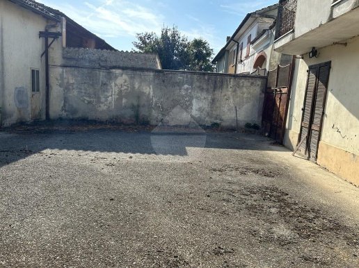 casa indipendente in vendita a Casalbuttano ed Uniti