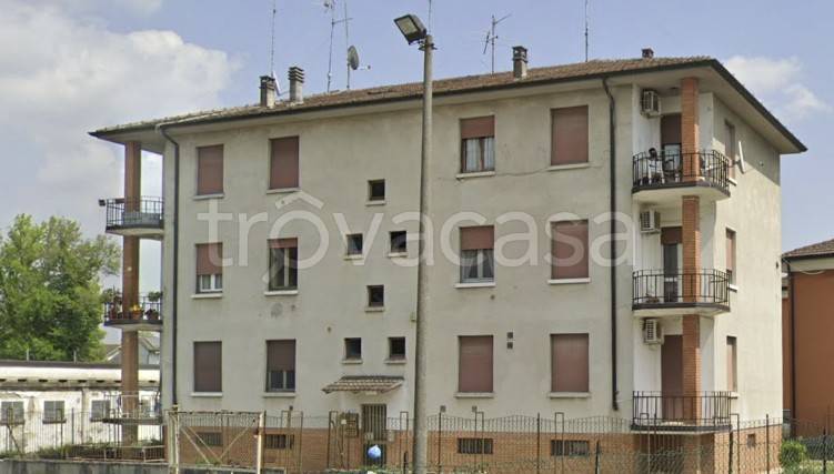 appartamento in vendita a Casalbuttano ed Uniti in zona San Vito