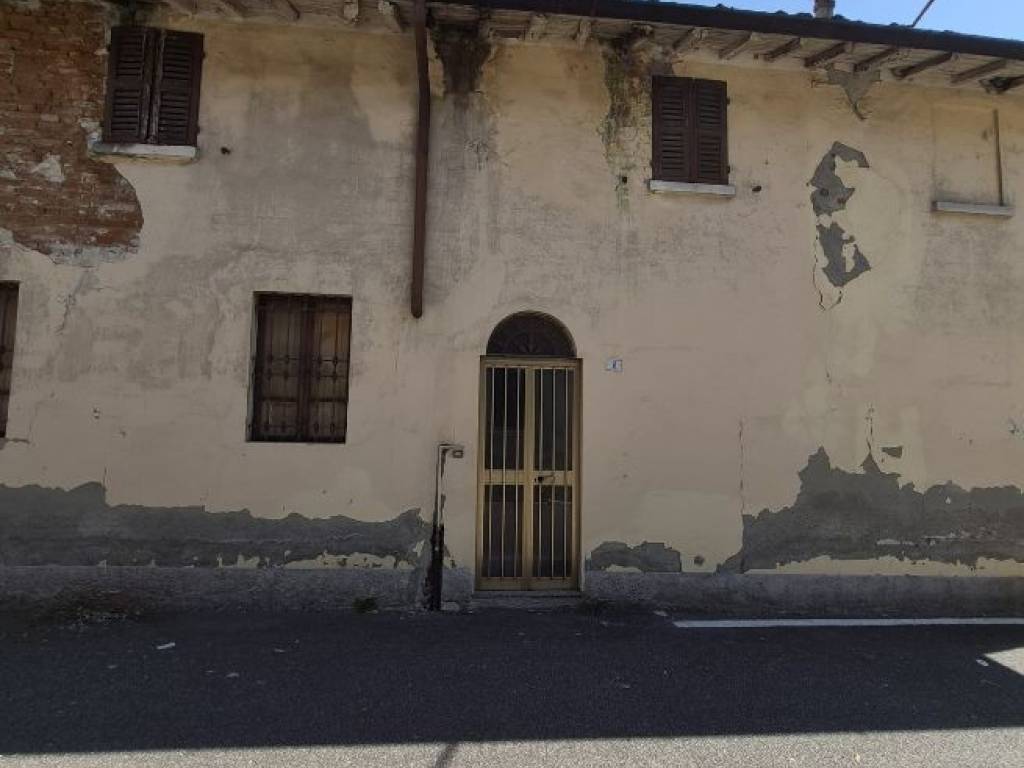 casa indipendente in vendita a Casalbuttano ed Uniti in zona San Vito