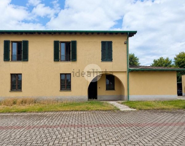 casa indipendente in vendita a Casalbuttano ed Uniti in zona San Vito