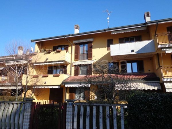 appartamento in vendita a Casalbuttano ed Uniti in zona San Vito