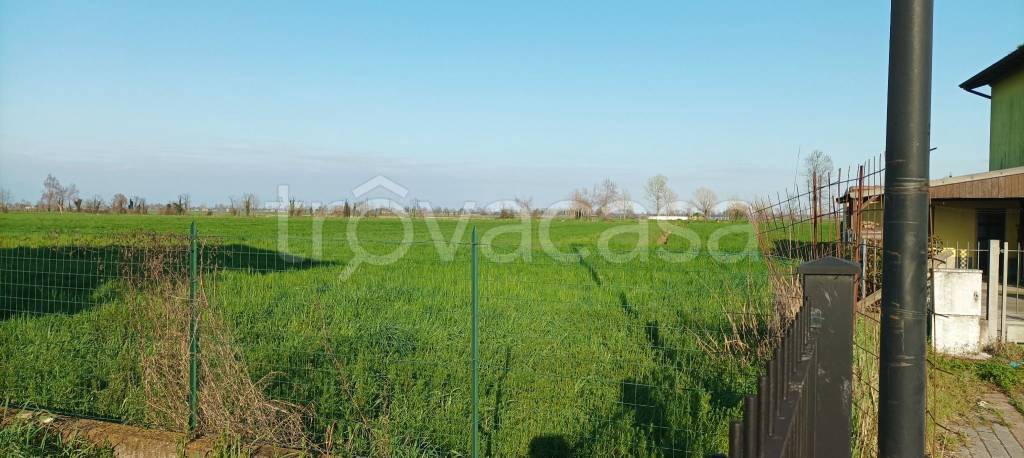 casa indipendente in vendita a Casale Cremasco-Vidolasco in zona Vidolasco