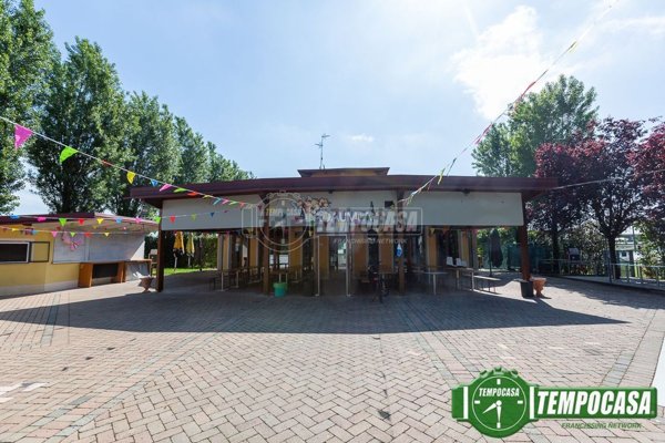 locale commerciale in vendita a Casale Cremasco-Vidolasco